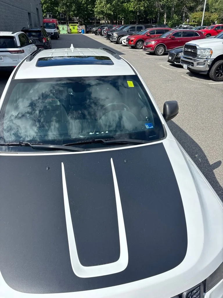 Used 2021 White Jeep Trailhawk image 4