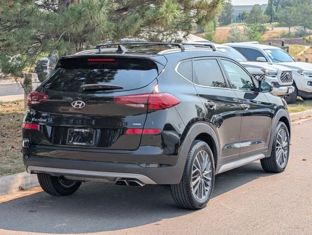 Used 2021 Black Noir Pearl Hyundai Limited image 3