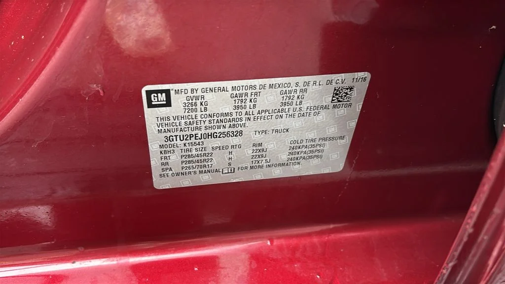 Used 2017 Red GMC Denali image 34