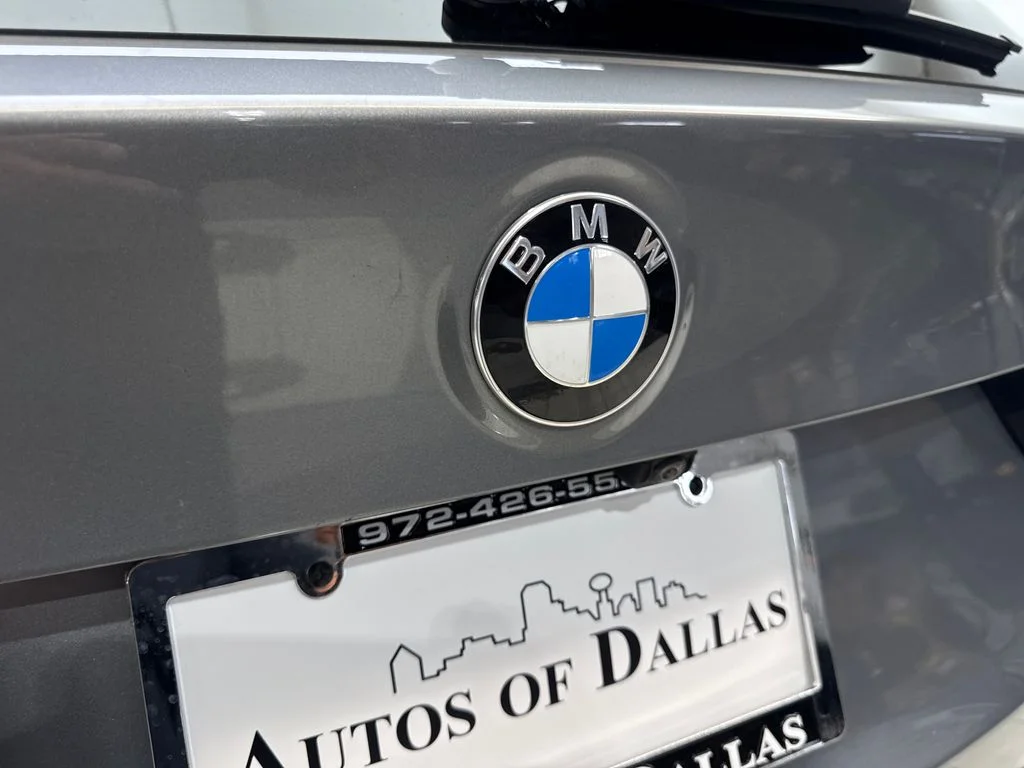 Used 2024 Gray BMW sDrive30i image 19