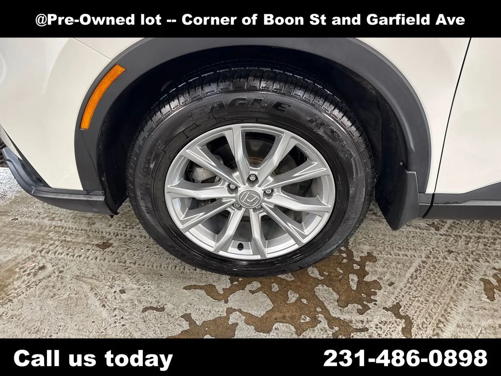 Used 2023  Honda EX-L image 10