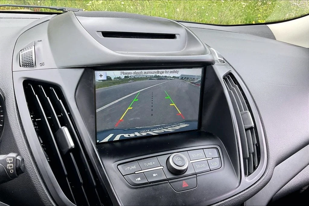 Used 2018 Gray Ford SE image 19