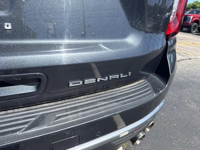 Used 2021 Hunter Green GMC Denali image 7