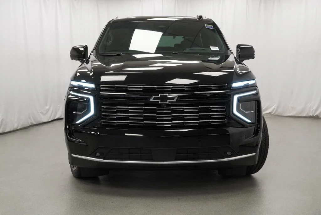 New 2026 Black Chevrolet High Country image 38
