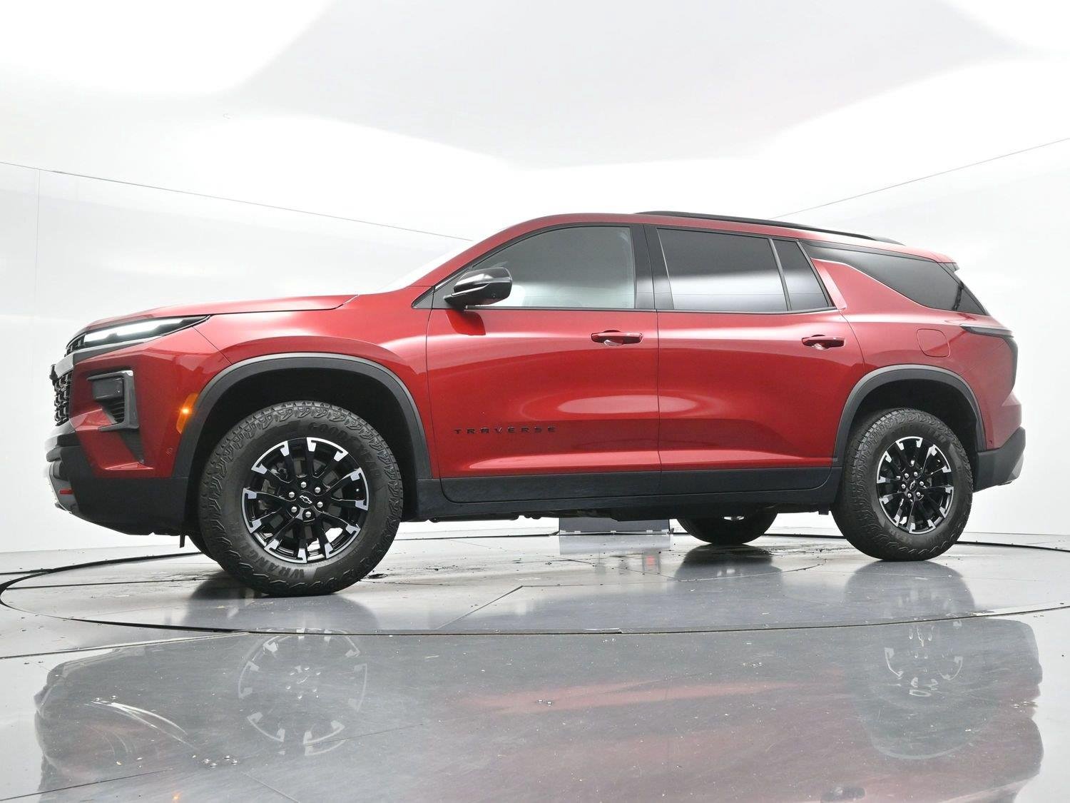 Used 2024 Radiant Red Tintcoat Chevrolet Z71 image 45