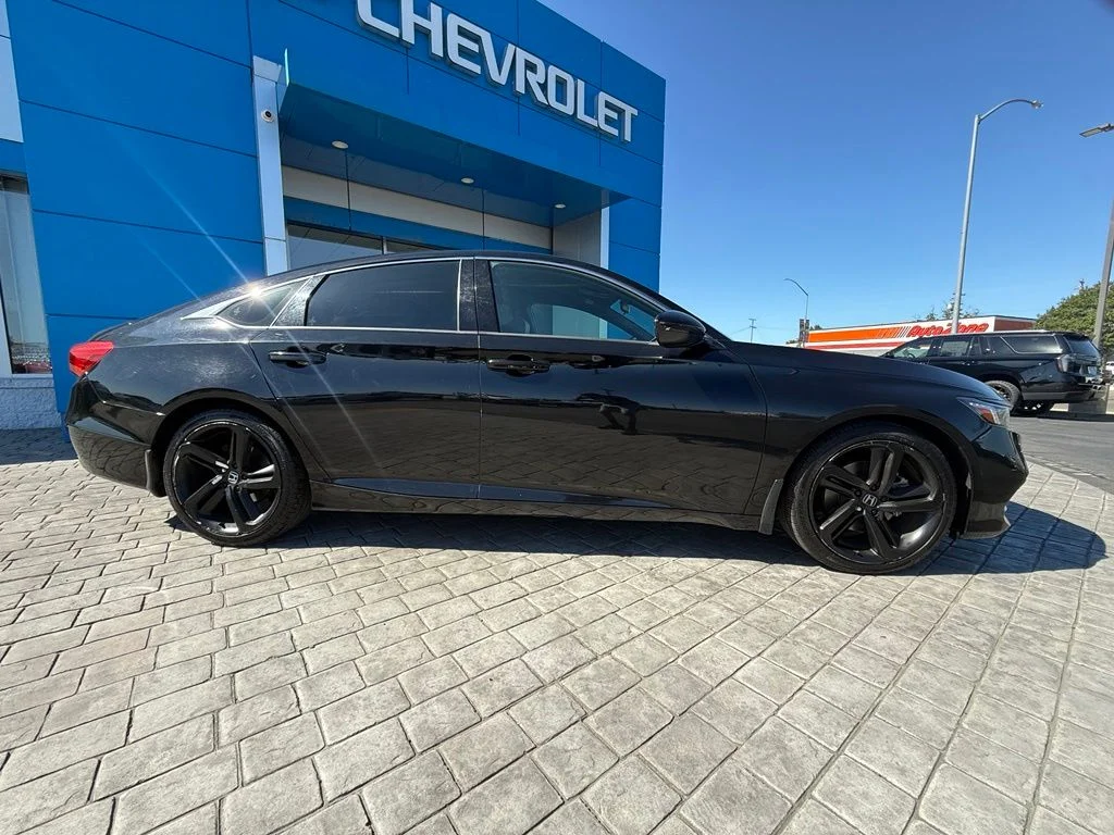 Used 2020 Black Honda Sport image 6