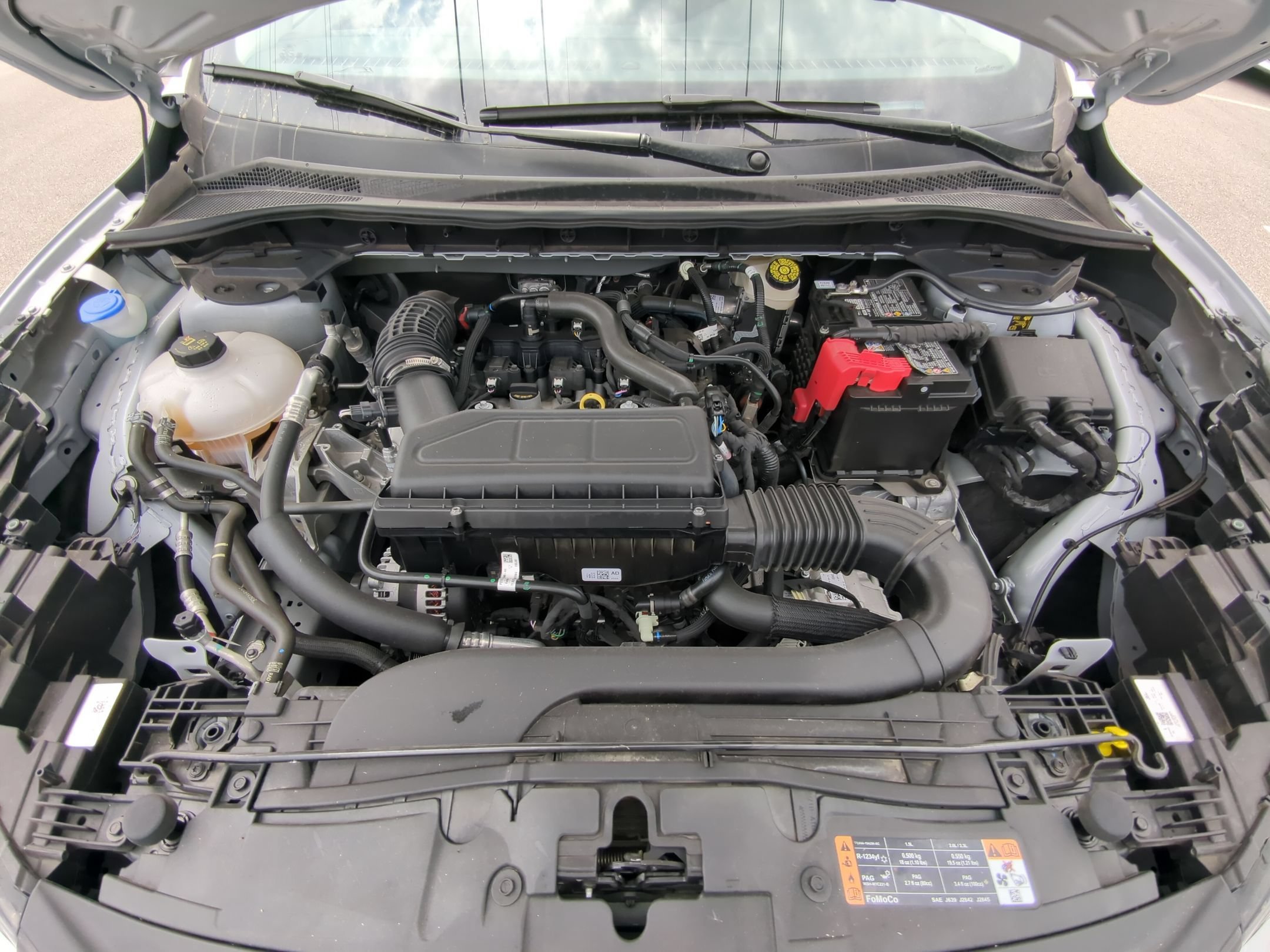Used 2025 Silver Metallic Ford Active image 32