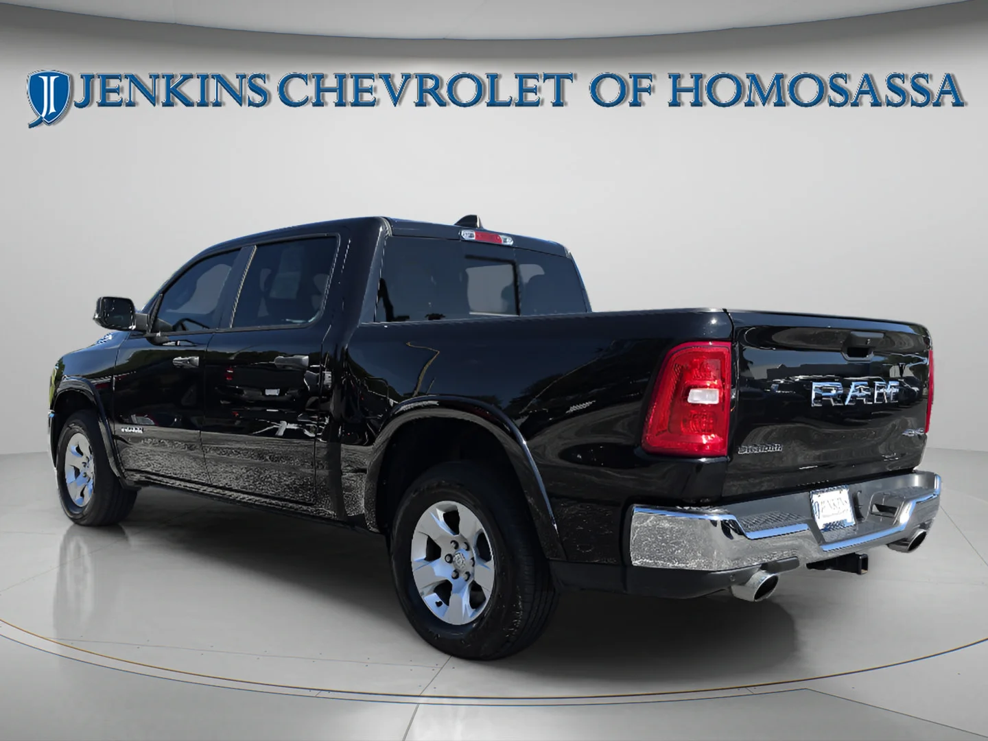 Used 2025 Diamond Black Crystal Pearlcoat Ram Big Horn image 7