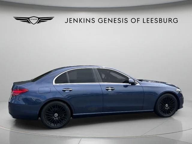 Used 2024  Mercedes-Benz C 300 image 4