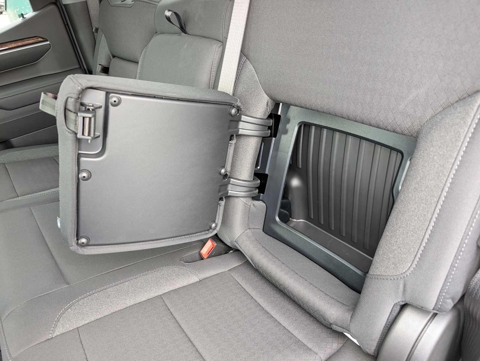 New 2026 Summit White GMC Elevation image 20