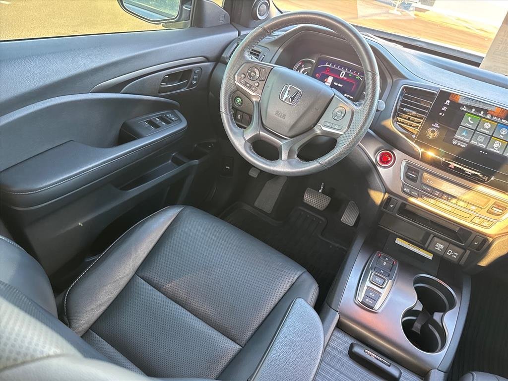 Certified Used 2022 Sonic Gray Pearl Honda EX-L image 11