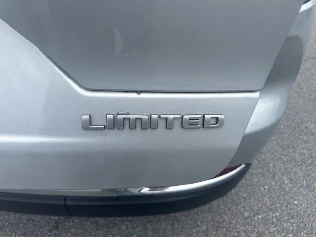 Used 2025 Silver Jeep Limited image 13