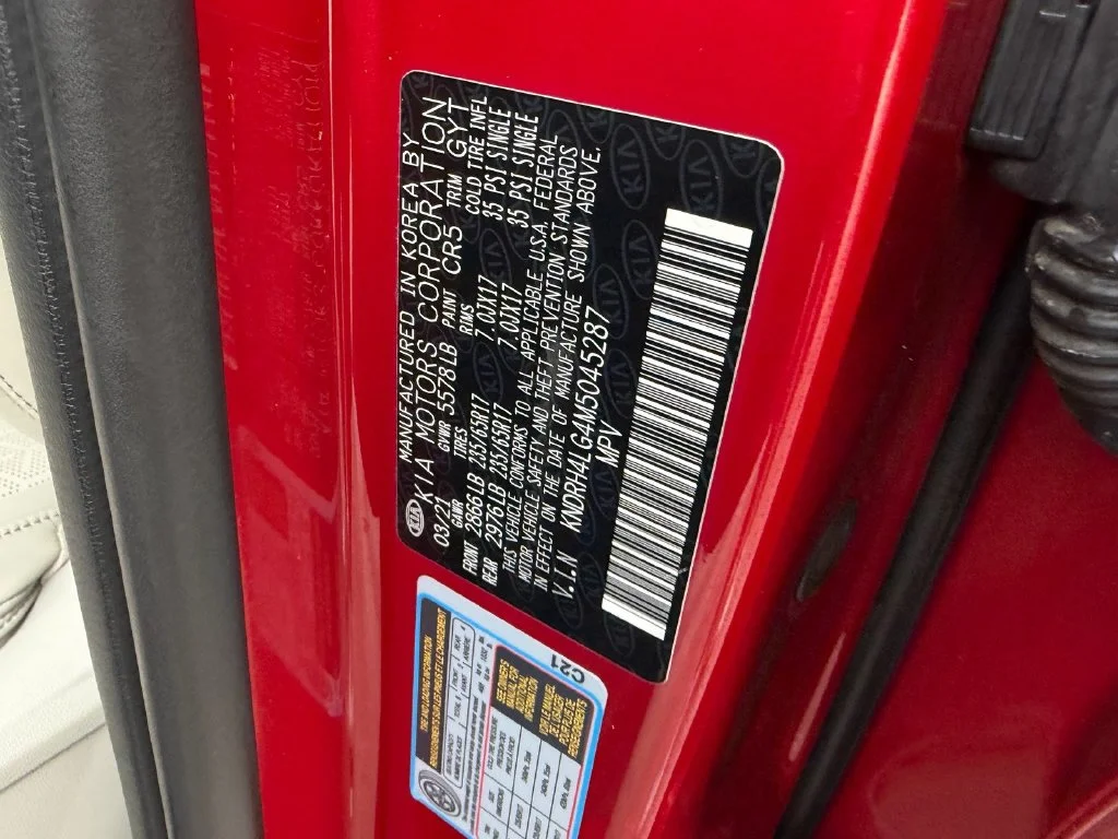 Used 2021 Red Kia EX image 18