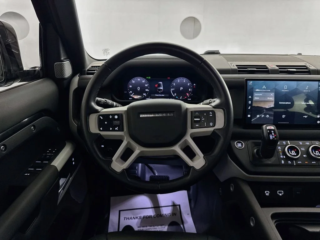 Used 2024 Black Land Rover S image 23