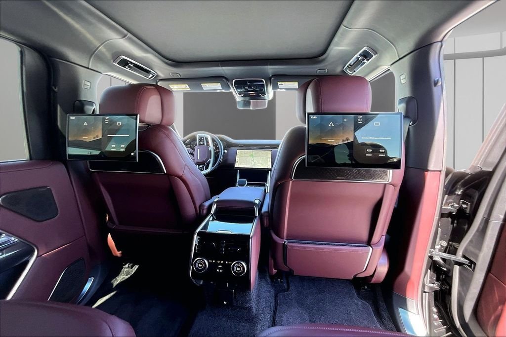 New 2026 SANTORINI BLACK Land Rover Autobiography image 11