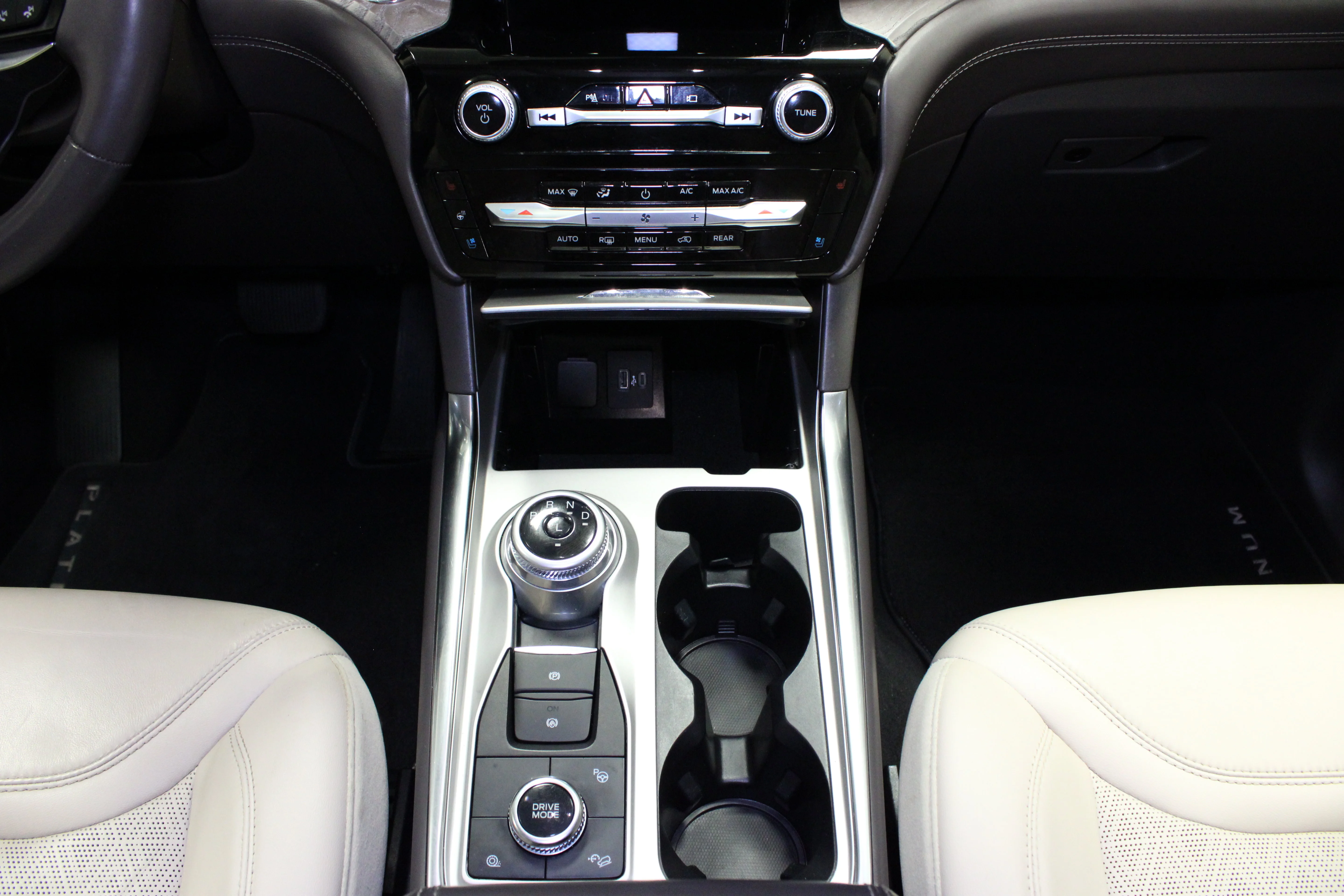 Used 2022 Stone Blue Metallic Ford Platinum image 23