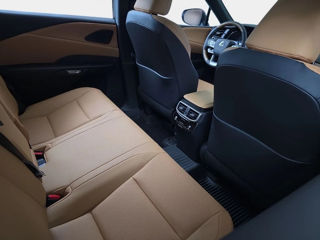 New 2026 Iridium Lexus PREMIUM image 11