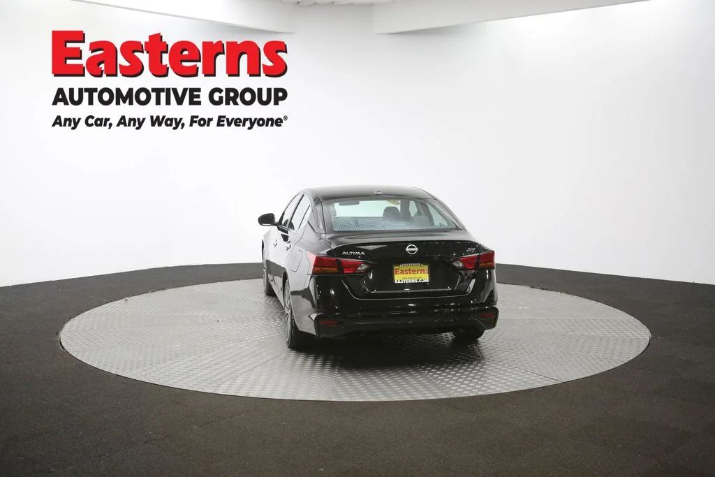 Used 2024 Black Nissan 2.5 SV image 35