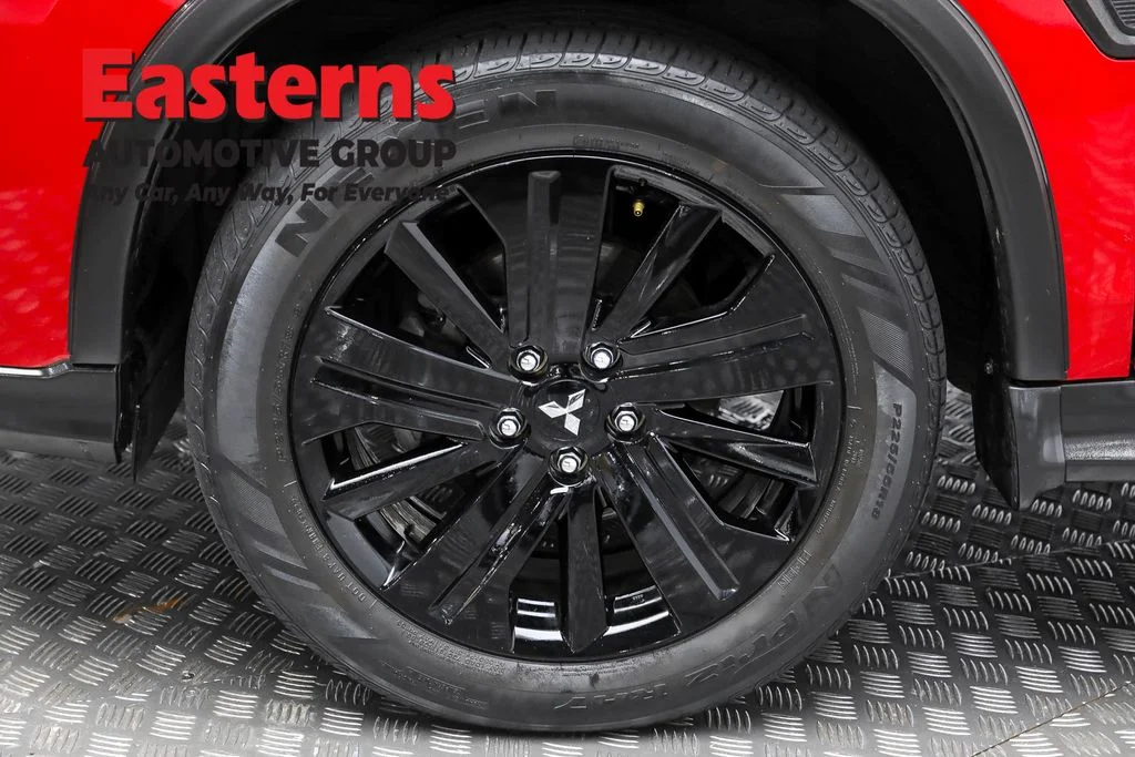 Used 2022 Red Mitsubishi 2.0 LE image 30