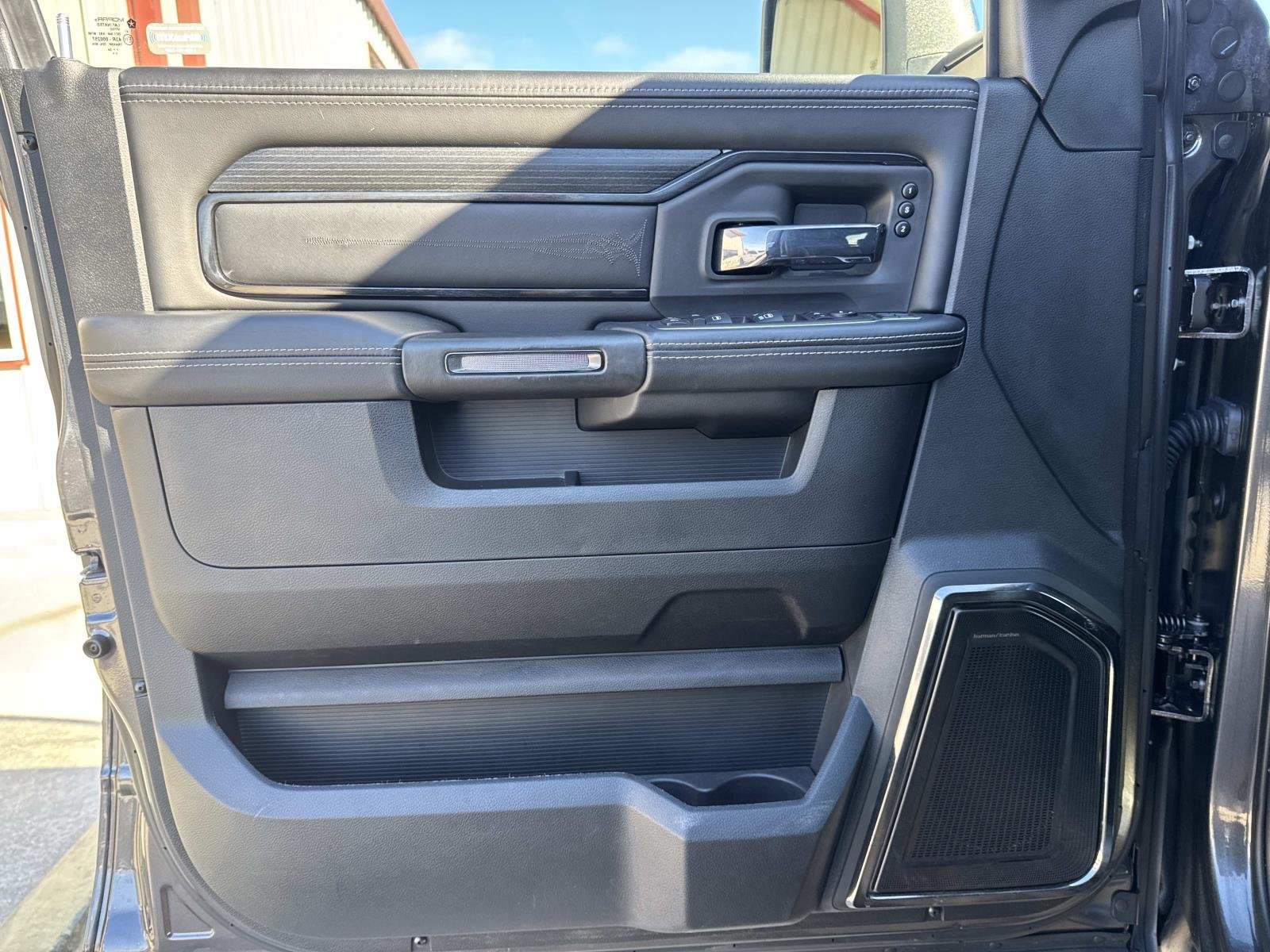 2024 RAM Ram 2500 Pickup Laramie Limited - Photo 18