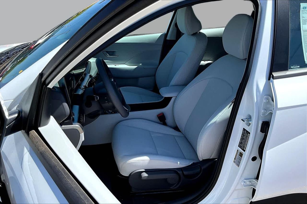 New 2026 Atlas White Hyundai SE image 9