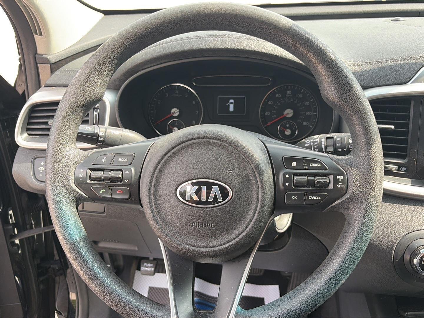 Used 2016  Kia L image 19