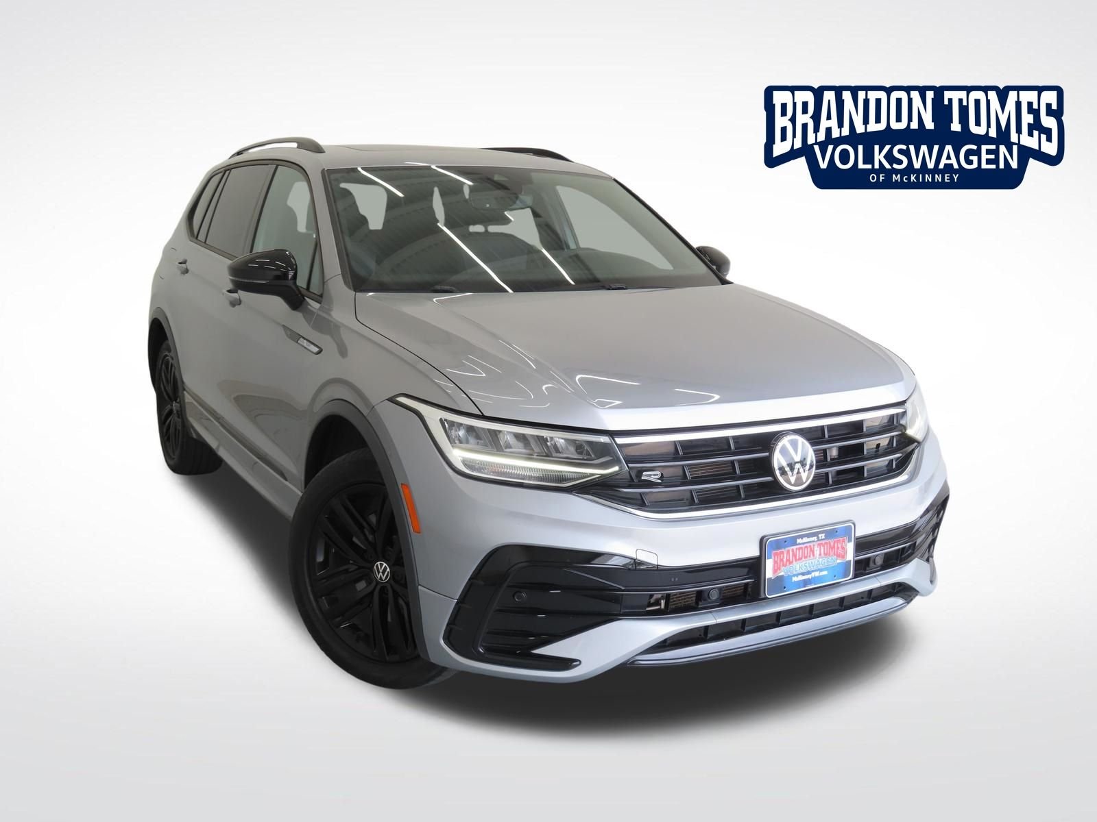 Used 2022 Silver Volkswagen 2.0T SE R-Line Black image 1