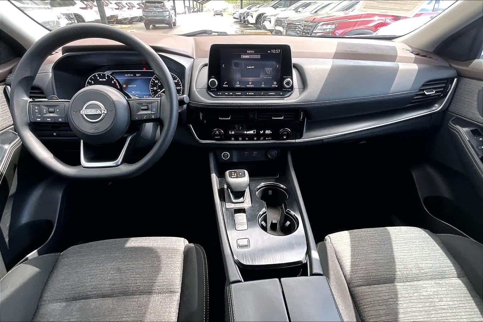 Certified Used 2022 Gun Metallic Nissan SV image 15