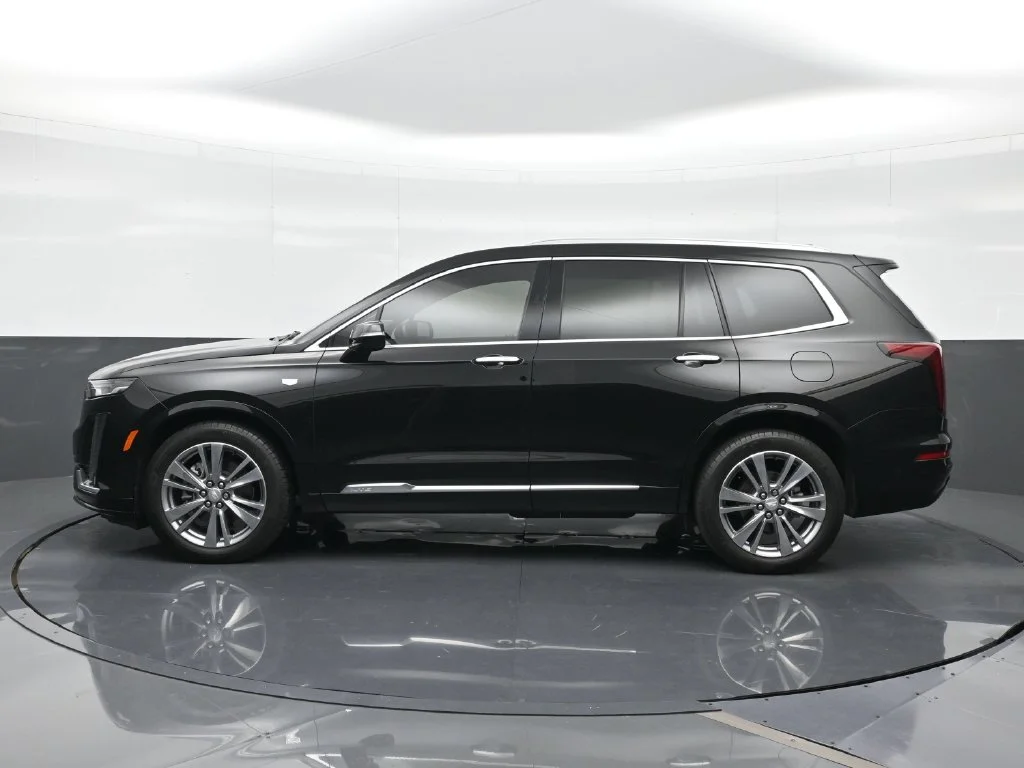 Used 2025 Black Cadillac Premium Luxury image 3