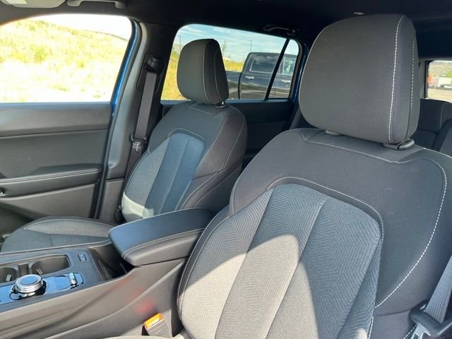 New 2026 Hydro Blue Pearlcoat Jeep Laredo image 13