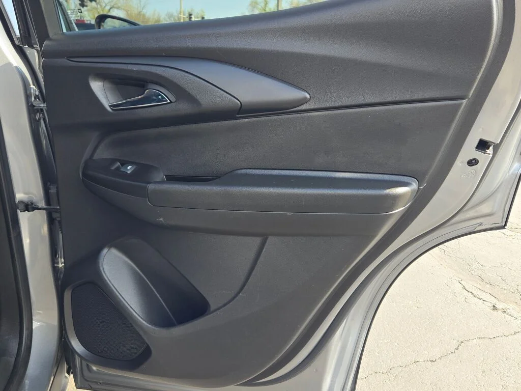 Used 2023 Gray Chevrolet LT image 10