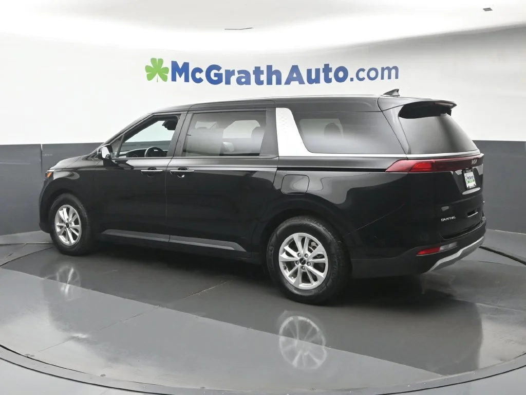 Used 2024 Black Kia LX image 25
