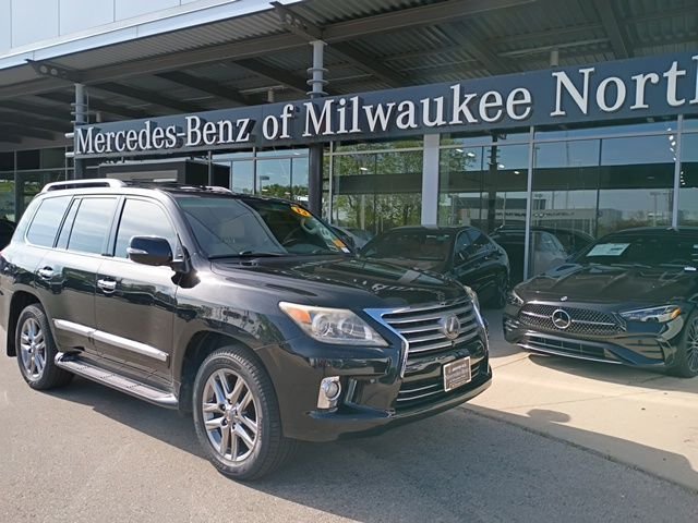2013 Lexus LX 600 570's photo