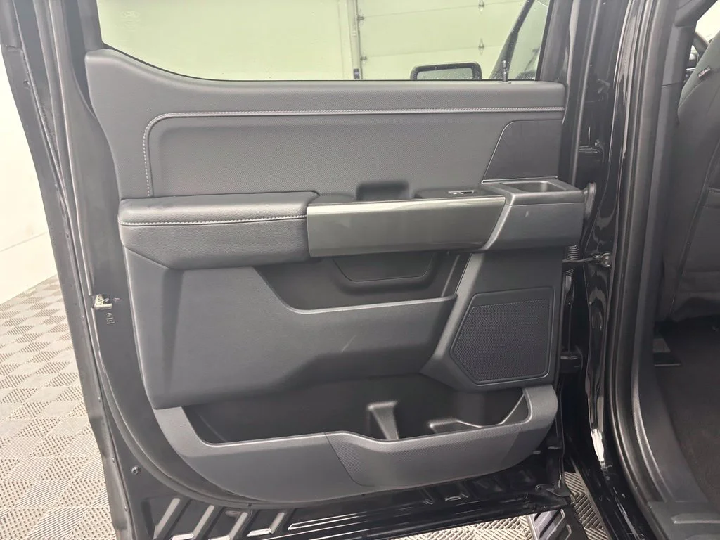 Used 2023 Black Ford XLT image 35