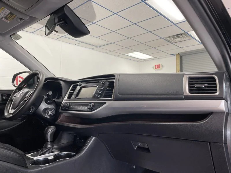Used 2019 Black Toyota LE image 9