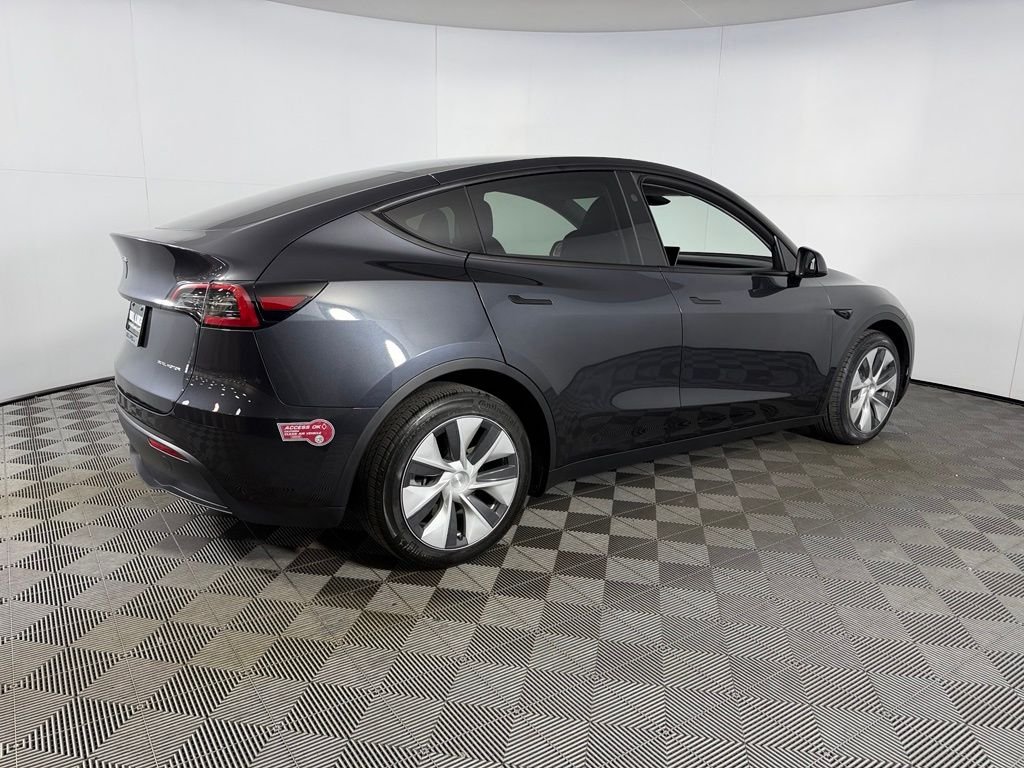 Used 2024 White Tesla Long Range image 5