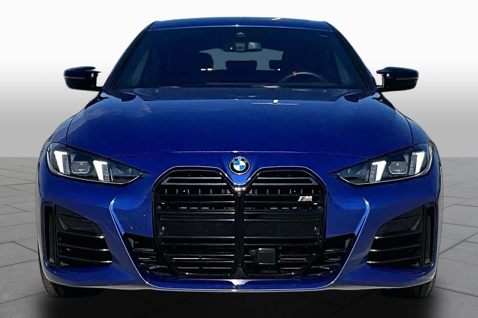Used 2026 Portimao Blue Metallic BMW M440i image 3
