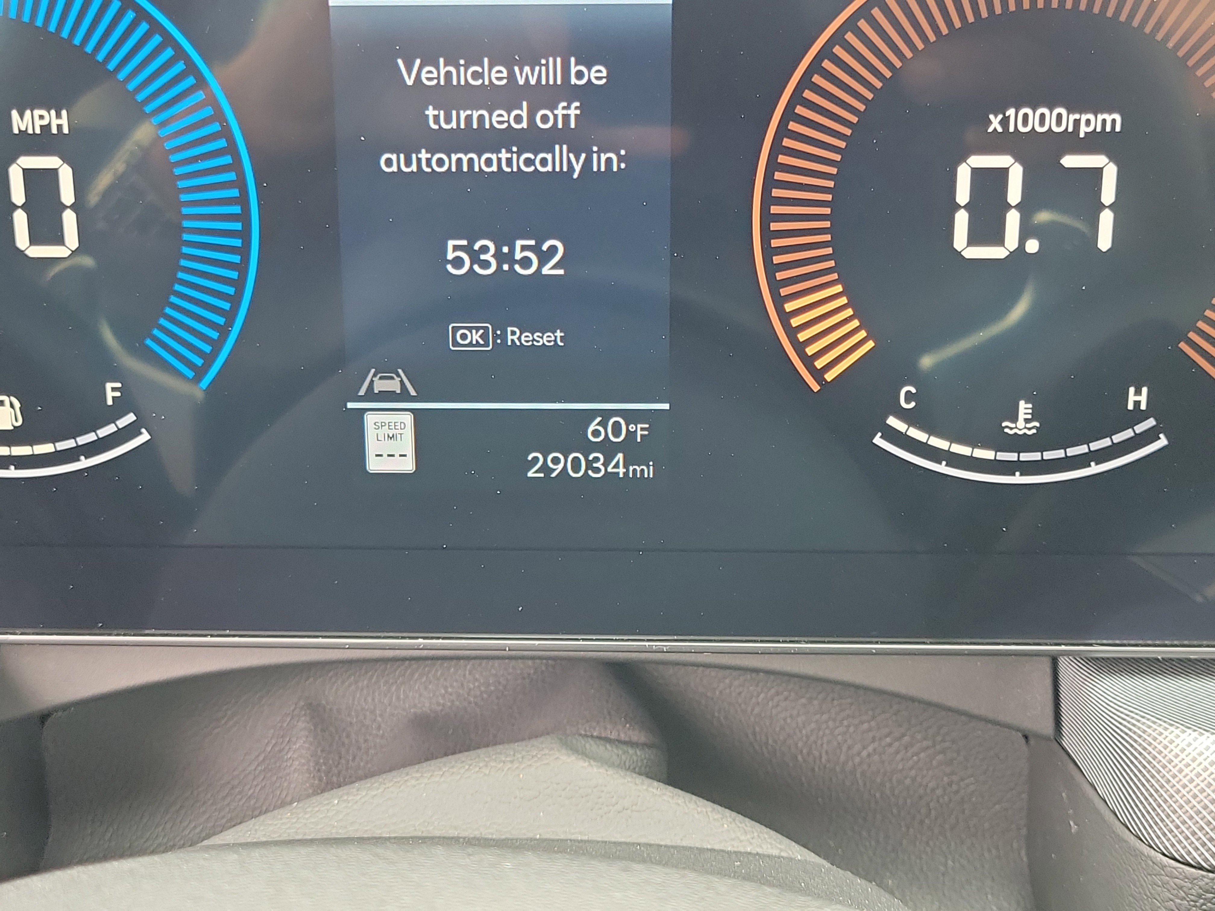 Used 2025 Aero Silver Hyundai SEL image 25