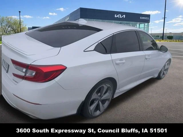Used 2018 White Honda Sport image 6