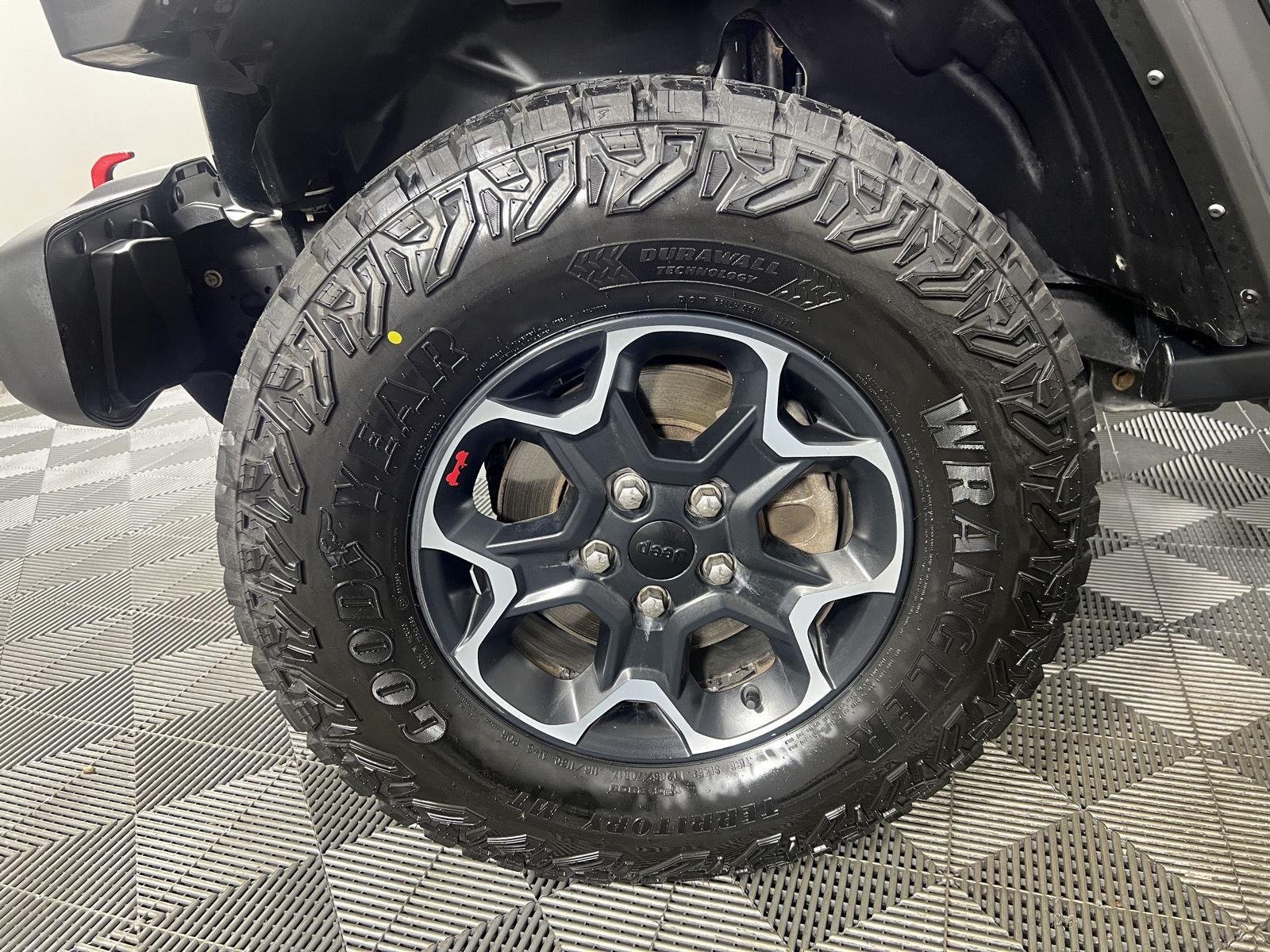 Used 2023 Black Clearcoat Jeep Rubicon image 25