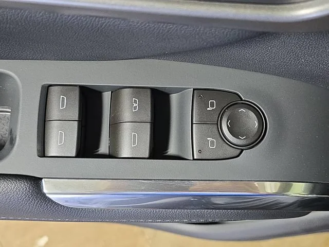 2026 Chevrolet Traverse LT - Photo 30