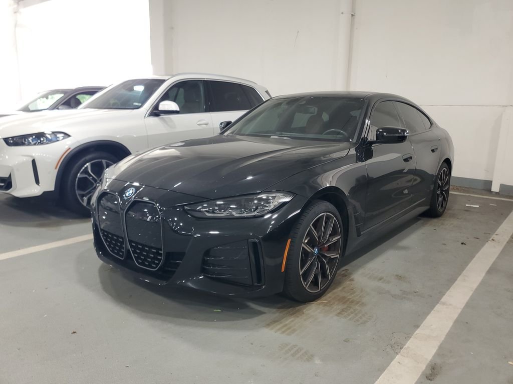 2024 BMW i4 eDrive35's photo