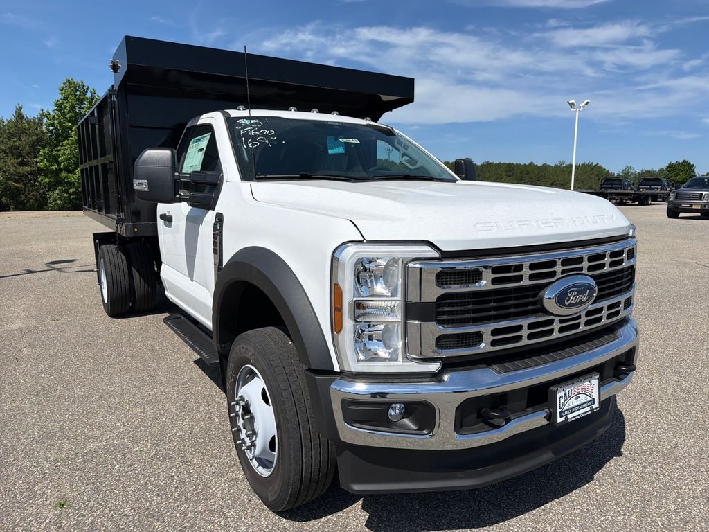 2025 Ford F-600 Super Duty Chassis Cab