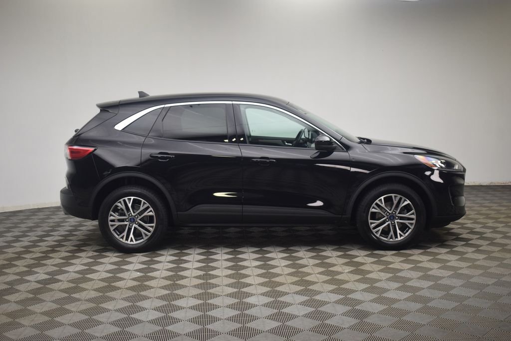 Used 2022 Black Metallic Ford SEL image 15