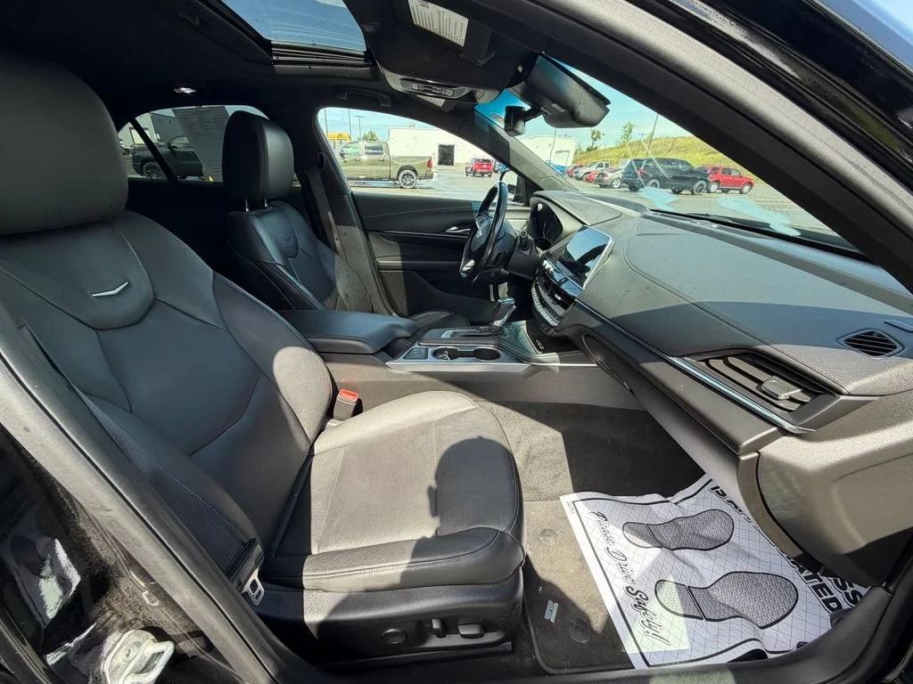 Used 2020 BLACK RAVEN Cadillac Premium Luxury image 40