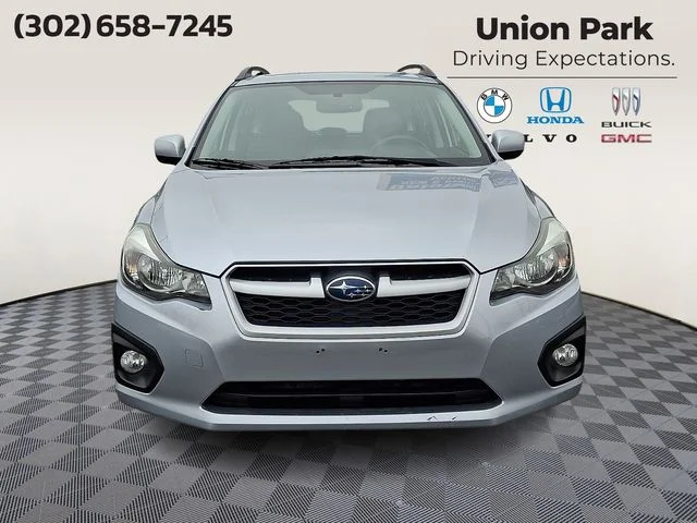 Used 2014 Ice Silver Metallic Subaru 2.0i Sport Limited image 2