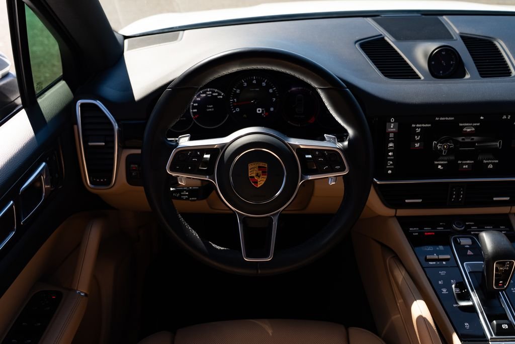 Used 2021 White Porsche Base image 11