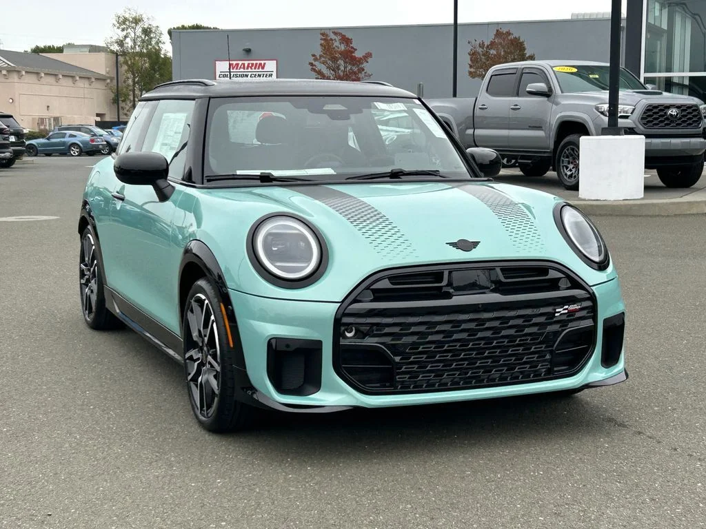 New 2026 Green MINI Iconic image 7