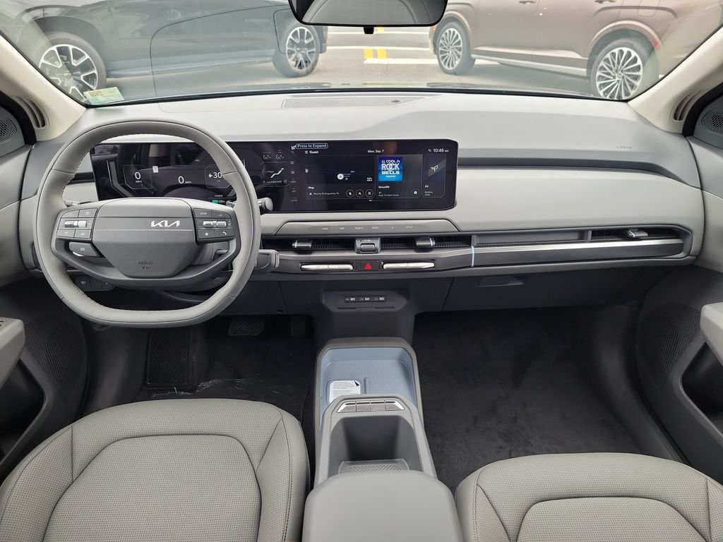 New 2027 Interstellar Gray Kia Wind image 17
