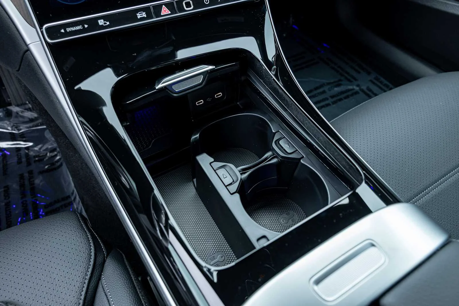 New 2026 BLACK Mercedes-Benz C 300 image 18